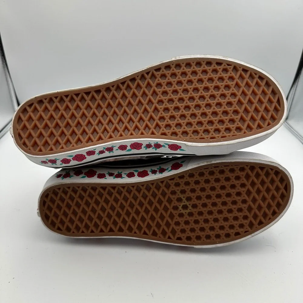 Vans Sk8-Hi Dog Print‎ High Top Skate Shoes Roses Gray Mens Size 9 Womens 10.5